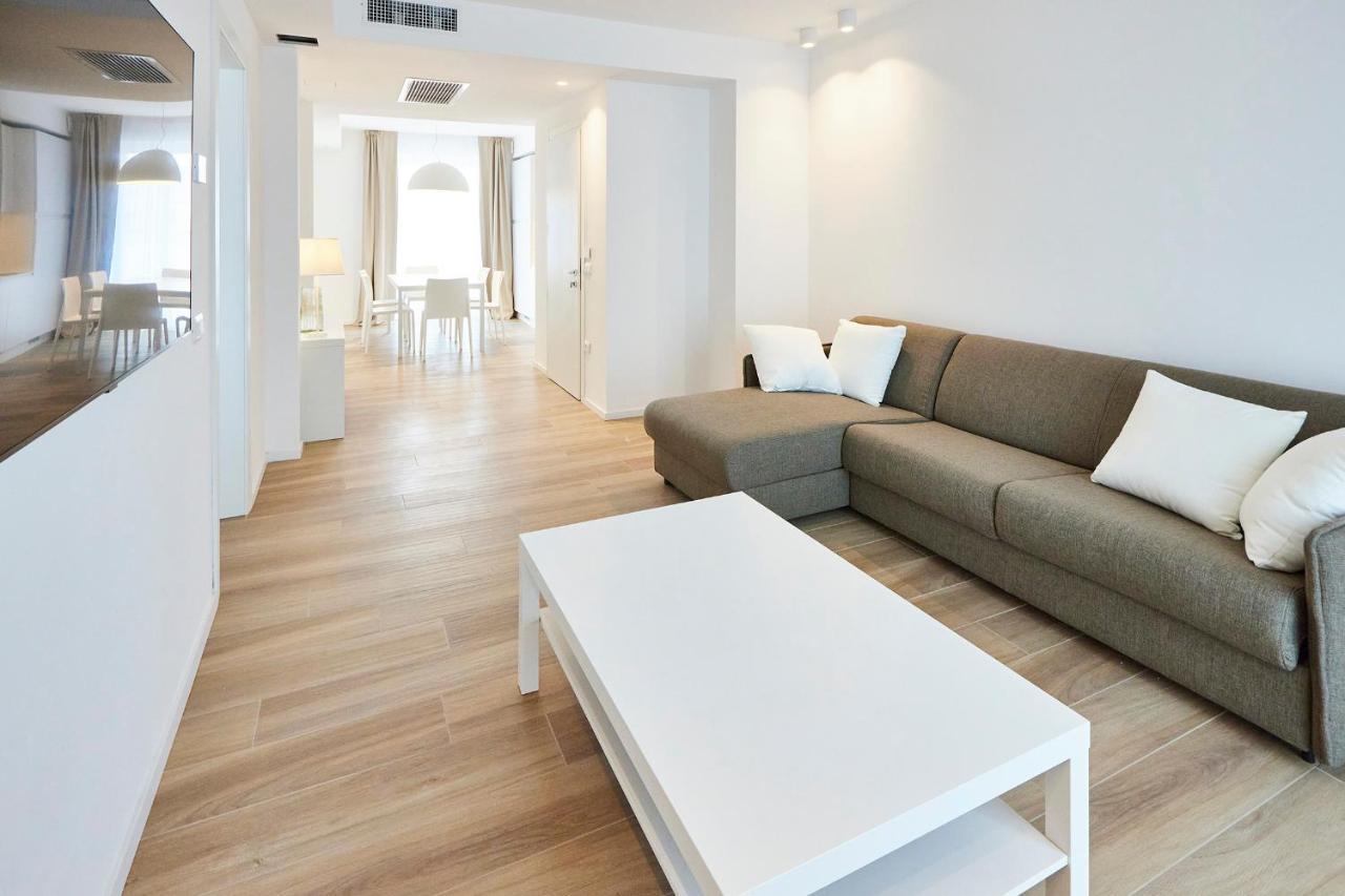 The Palm Riccione Aparthotel ภายนอก รูปภาพ